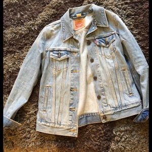 Levi’s like new denim jacket